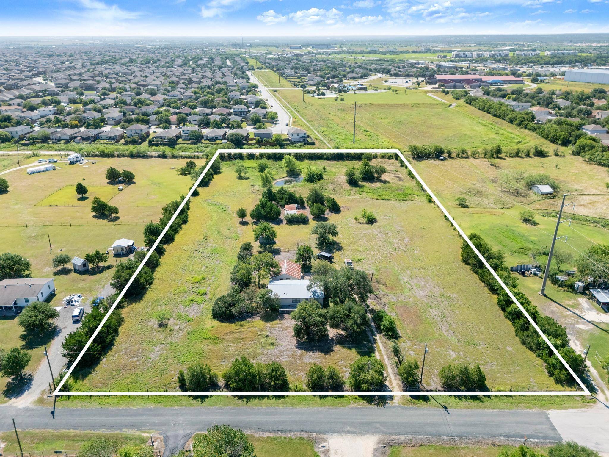 13507 Ralph Ritchie RD, Manor, TX 78653