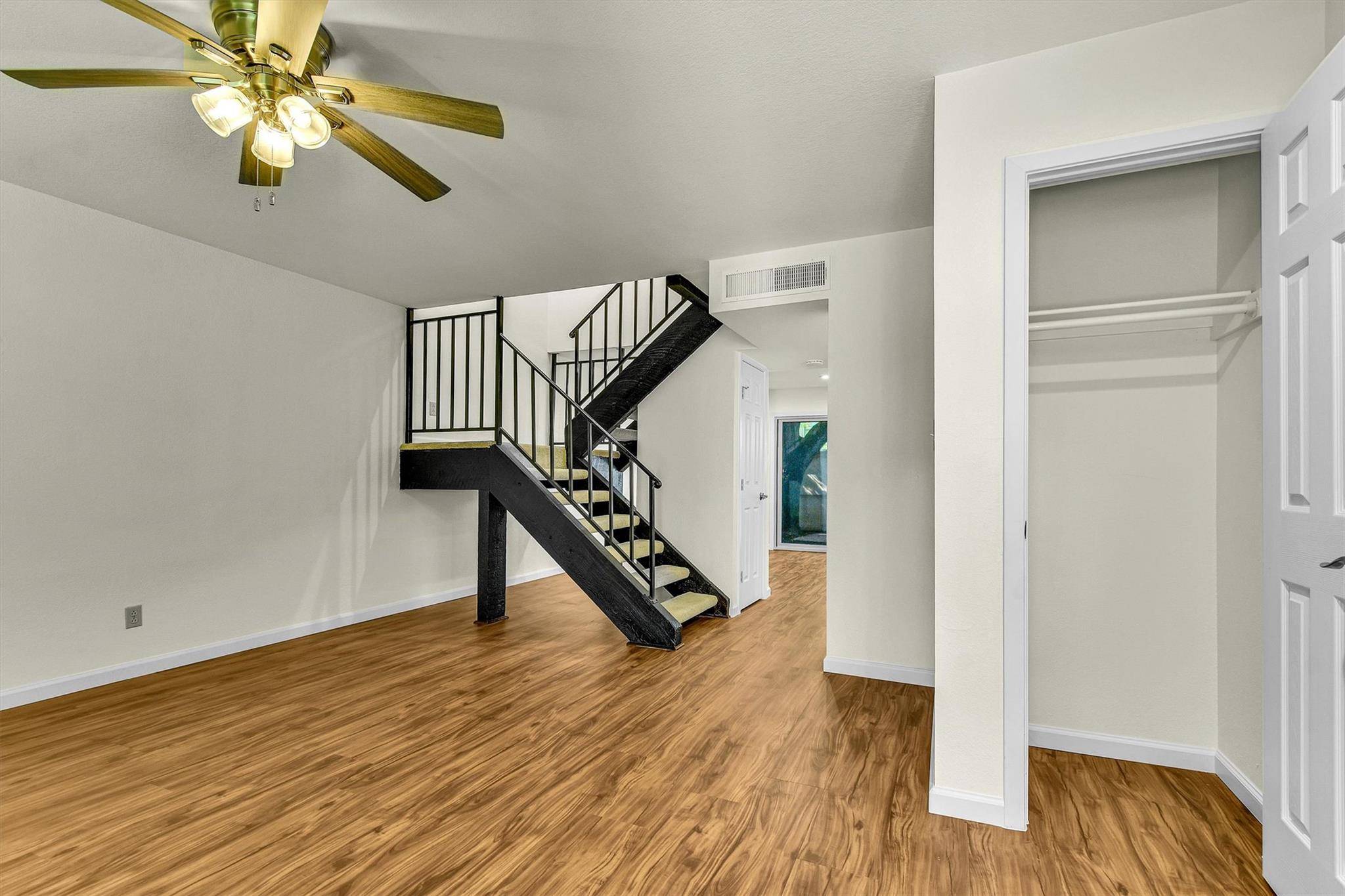 9602 Covey Ridge LN, Austin, TX 78758