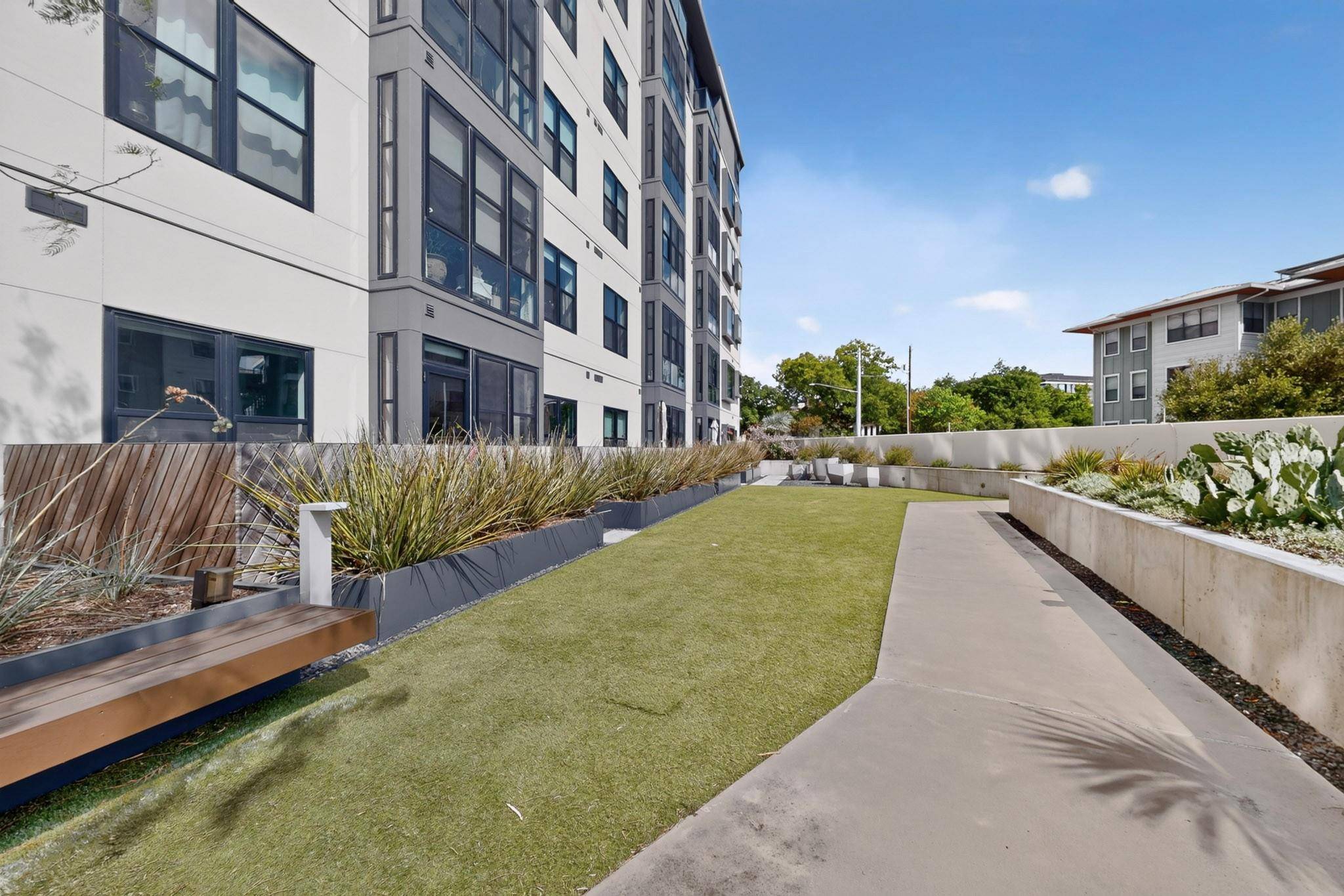 800 Embassy DR #205, Austin, TX 78702