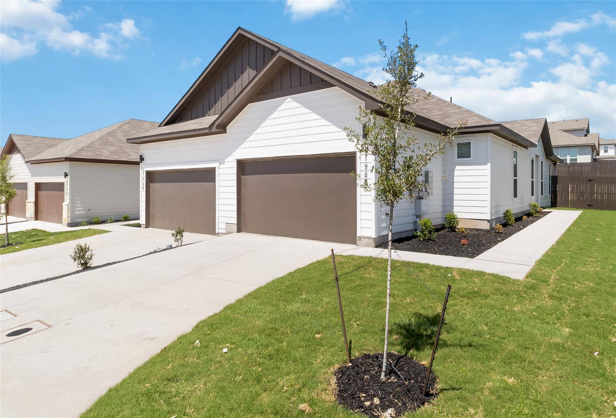 1008 Staglin ST, Buda, TX 78610