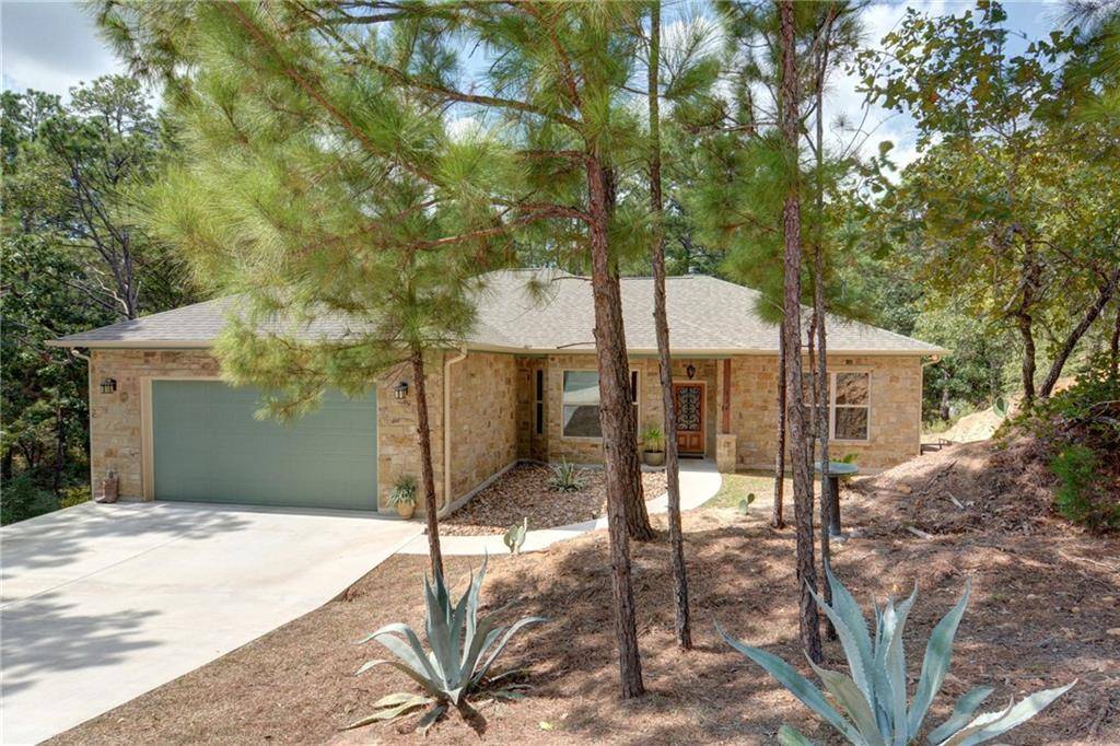 114 Papawai DR, Bastrop, TX 78602