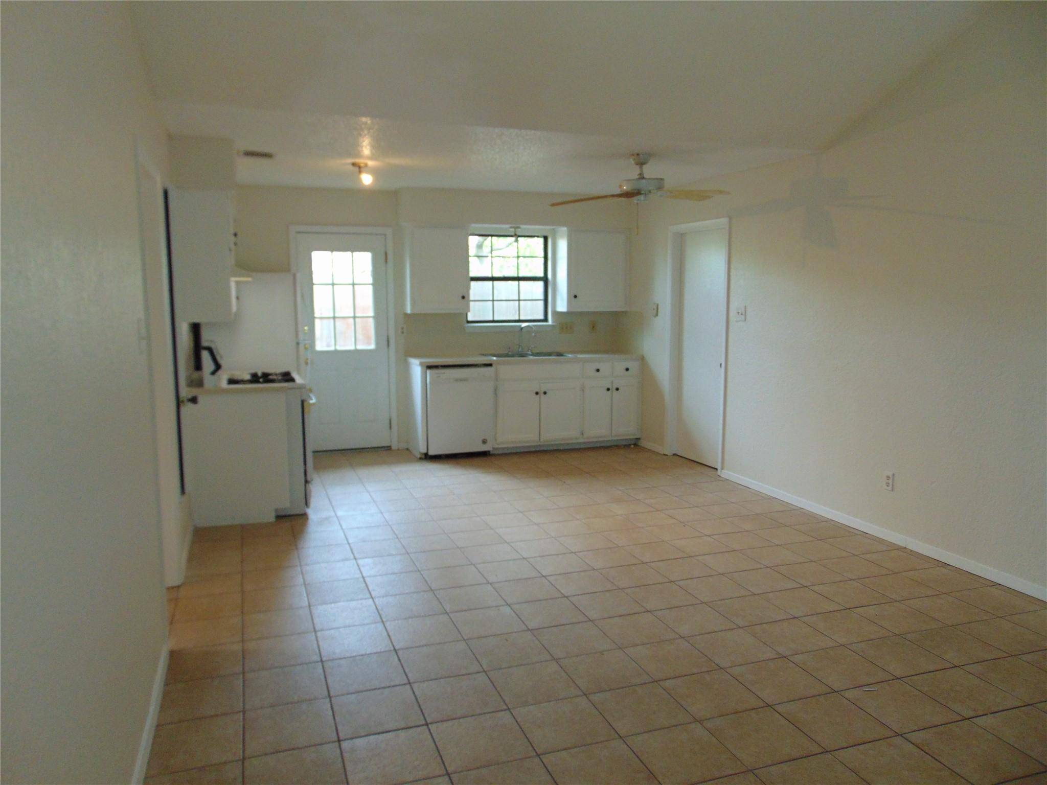 6501 Bradsher DR #A, Austin, TX 78745