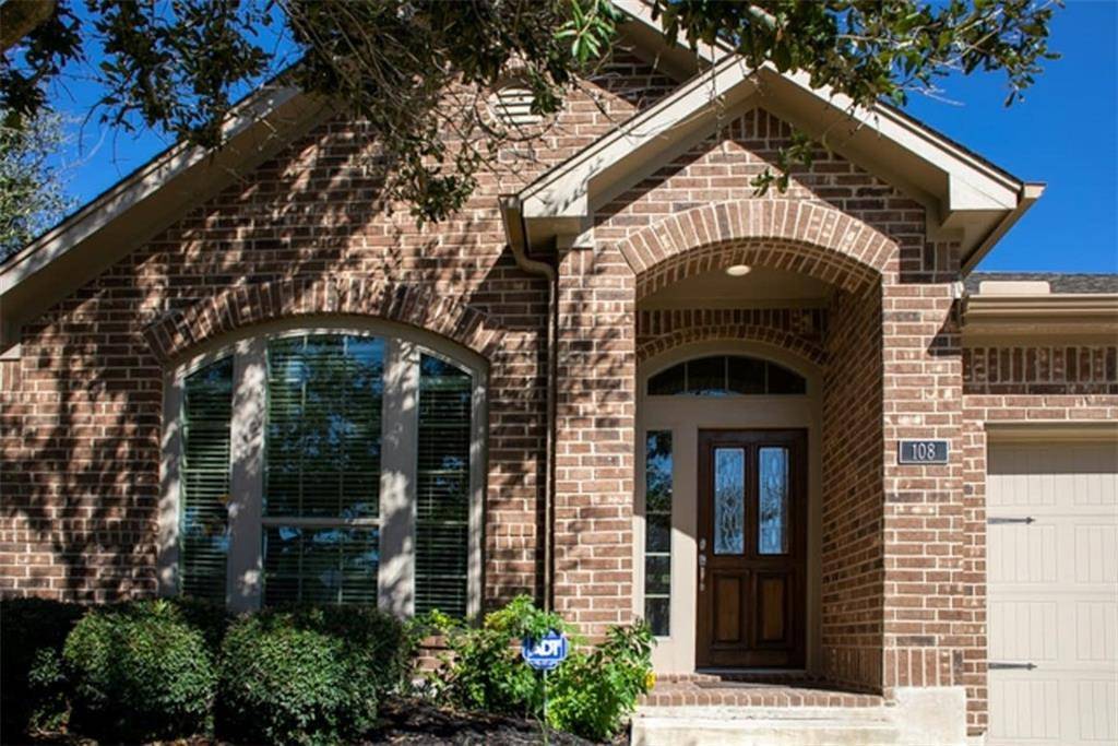 108 Farrington LN, Hutto, TX 78634