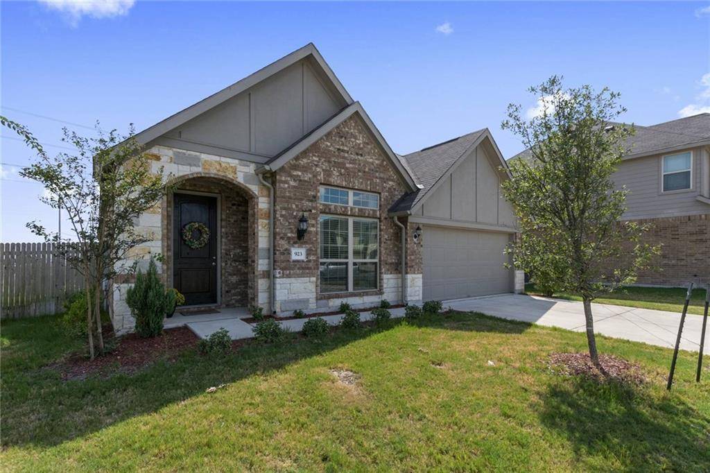 923 Emory Stable DR, Hutto, TX 78634