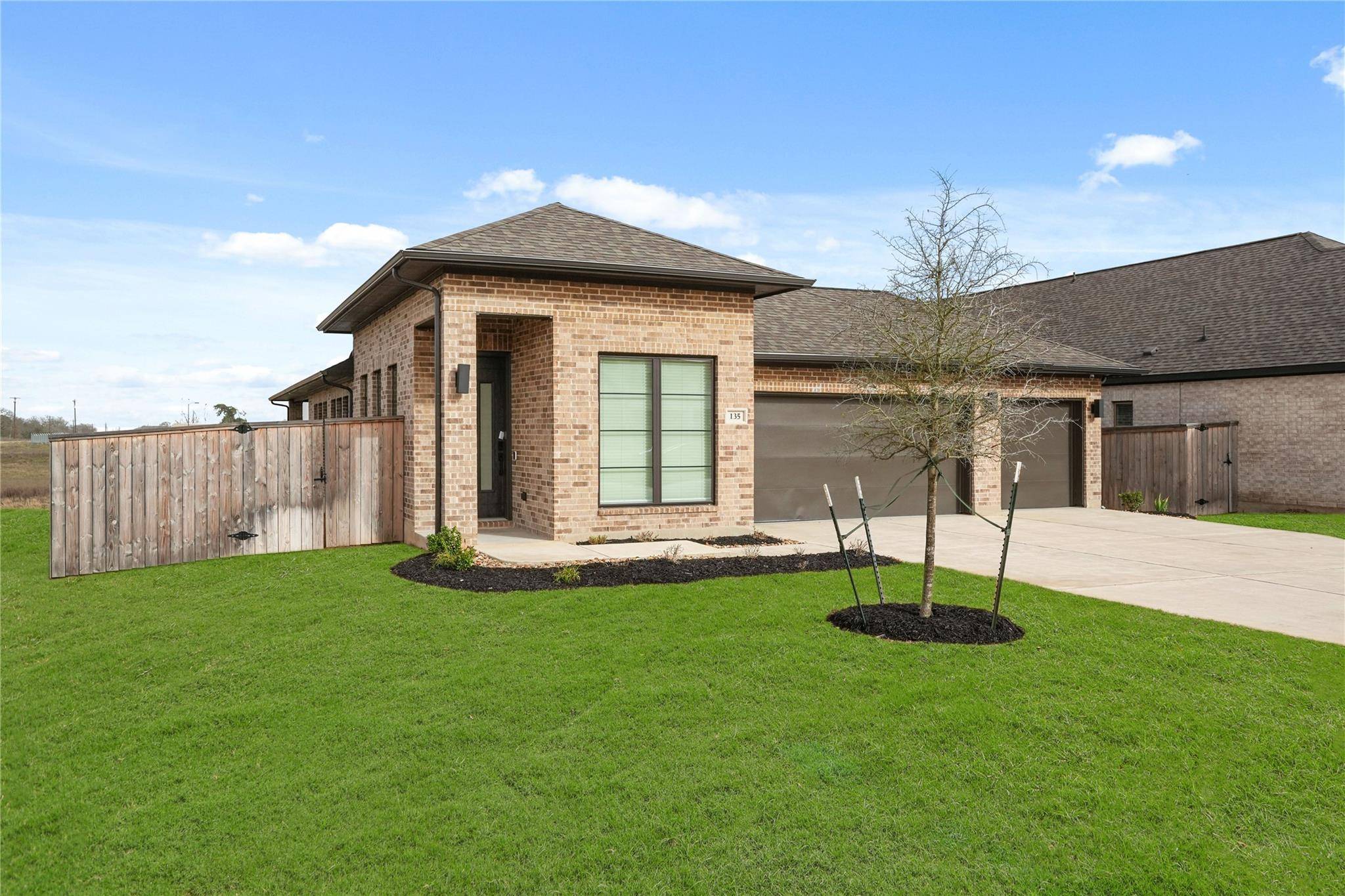 135 Plumbago LOOP, Bastrop, TX 78602