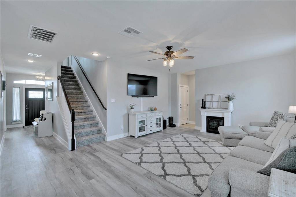 136 Zoisite LN, Jarrell, TX 76537