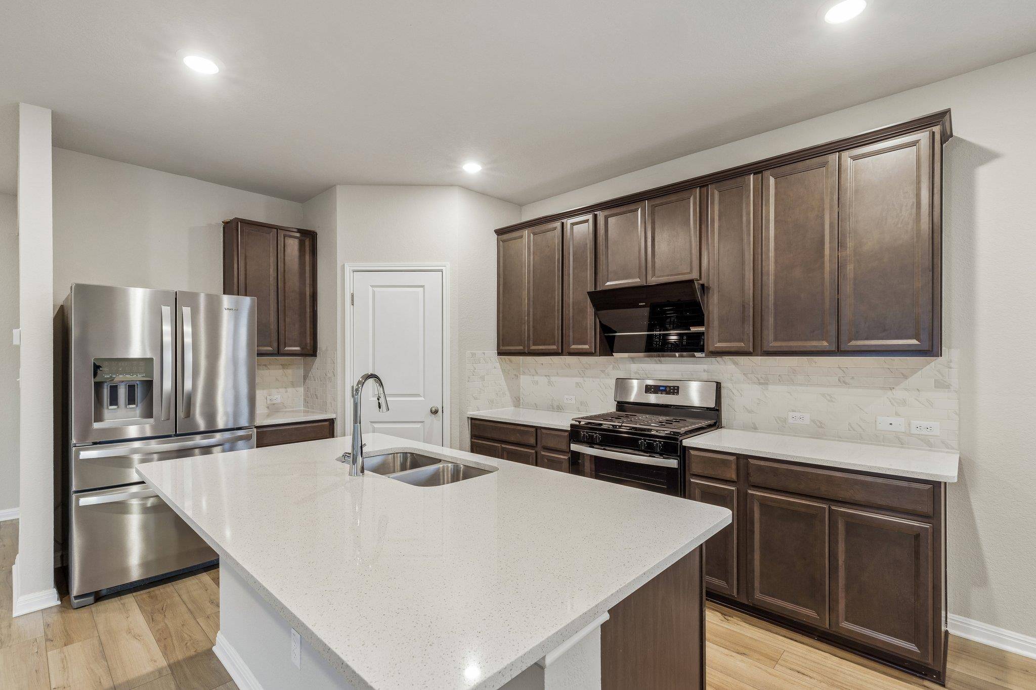 111 Magnolia Ranch LN, Hutto, TX 78634