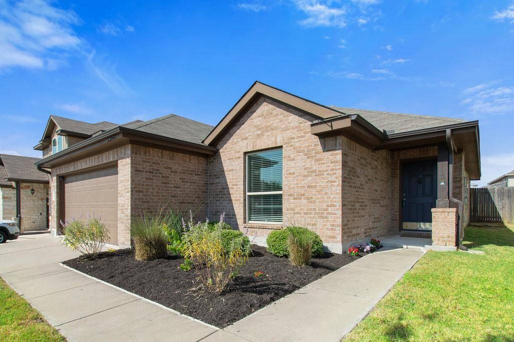 143 Albatross CV, Buda, TX 78610