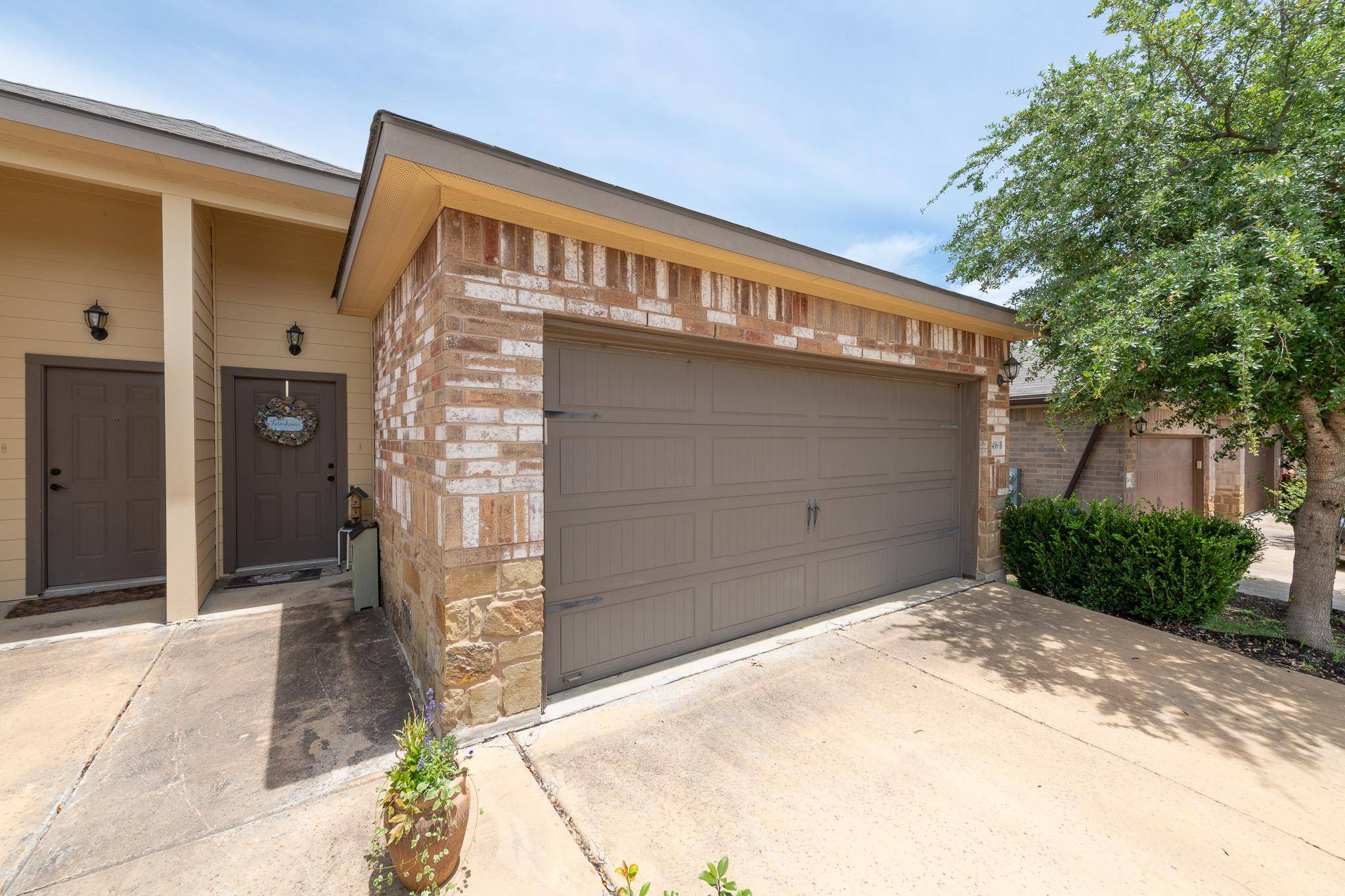 436 Jack Rabbit LN, Buda, TX 78610