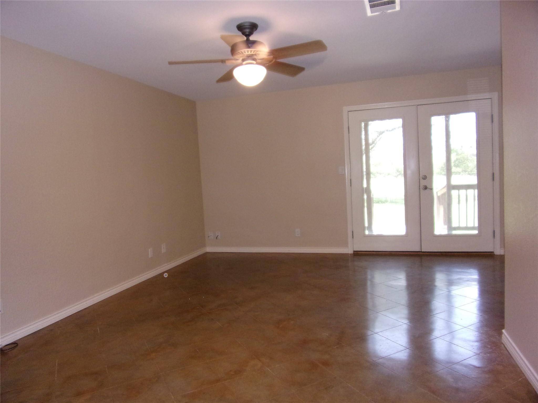 179B Two Friends TRL, Johnson City, TX 78636