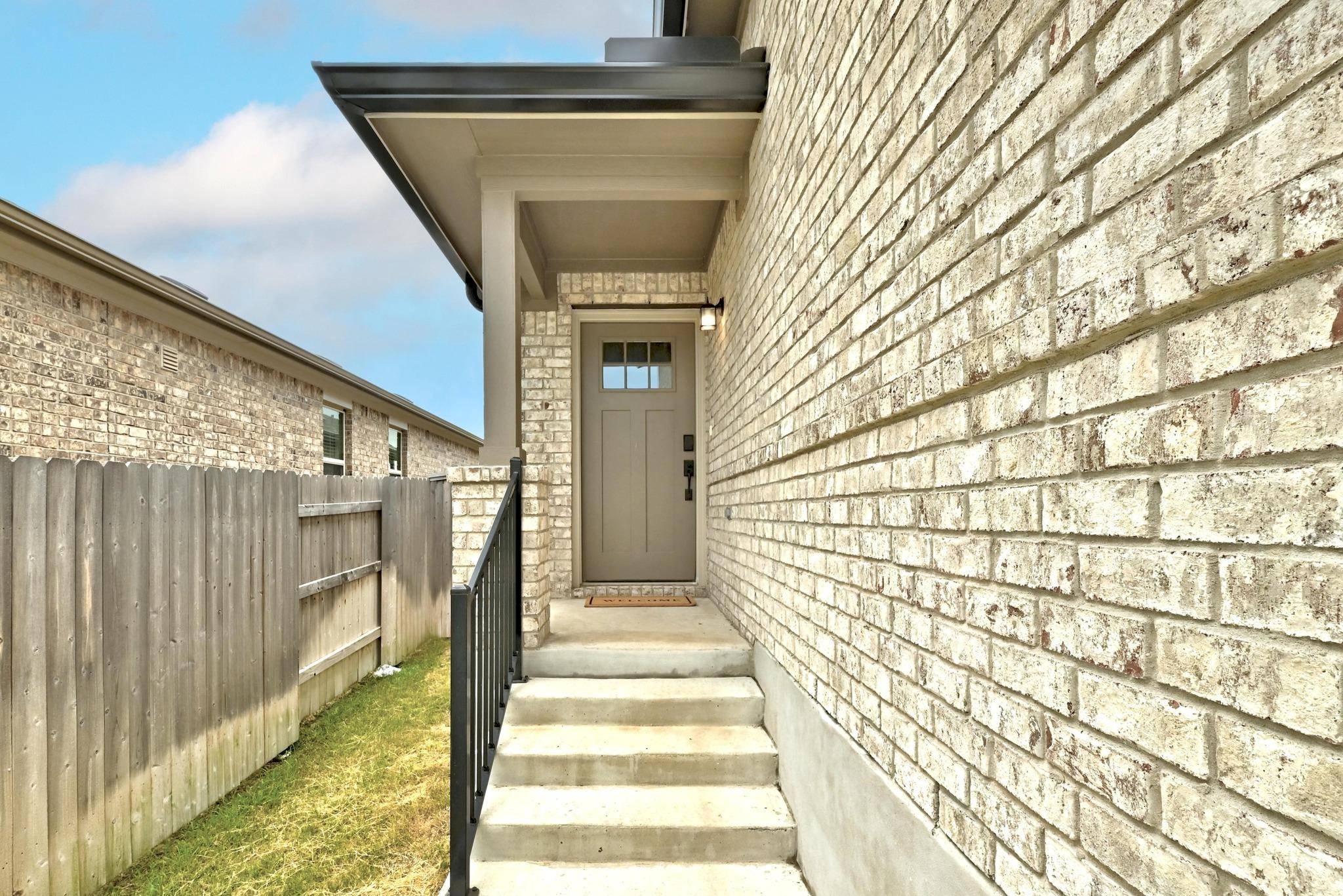 149 Hackberry LN, Bastrop, TX 78602