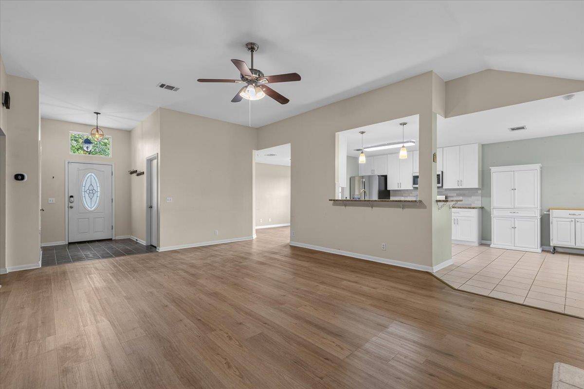 206 Evergreen CIR, Georgetown, TX 78626