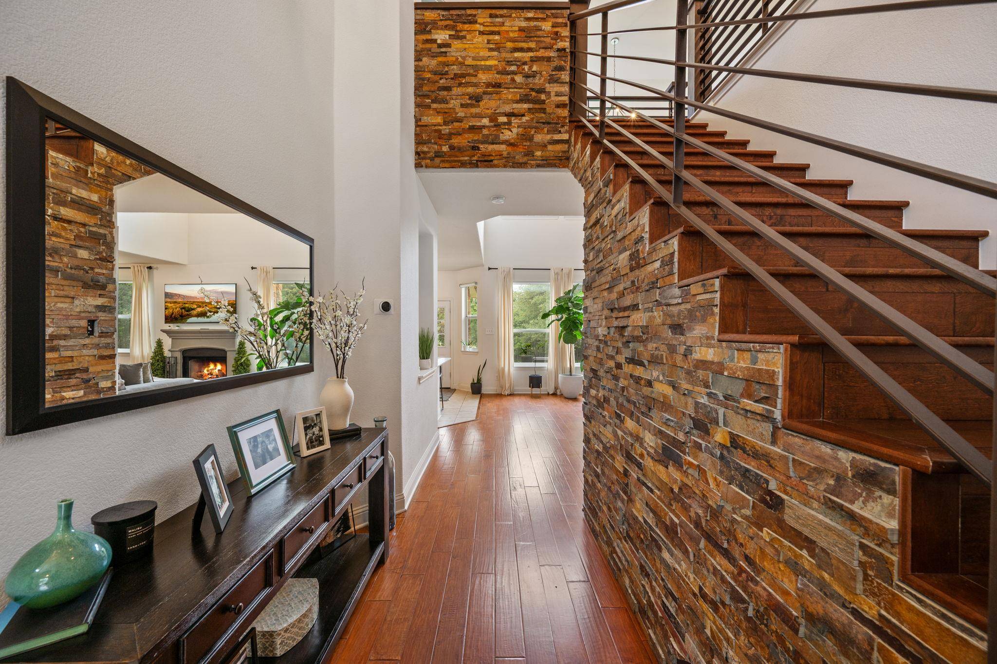 14425 American Kestrel DR, Austin, TX 78738