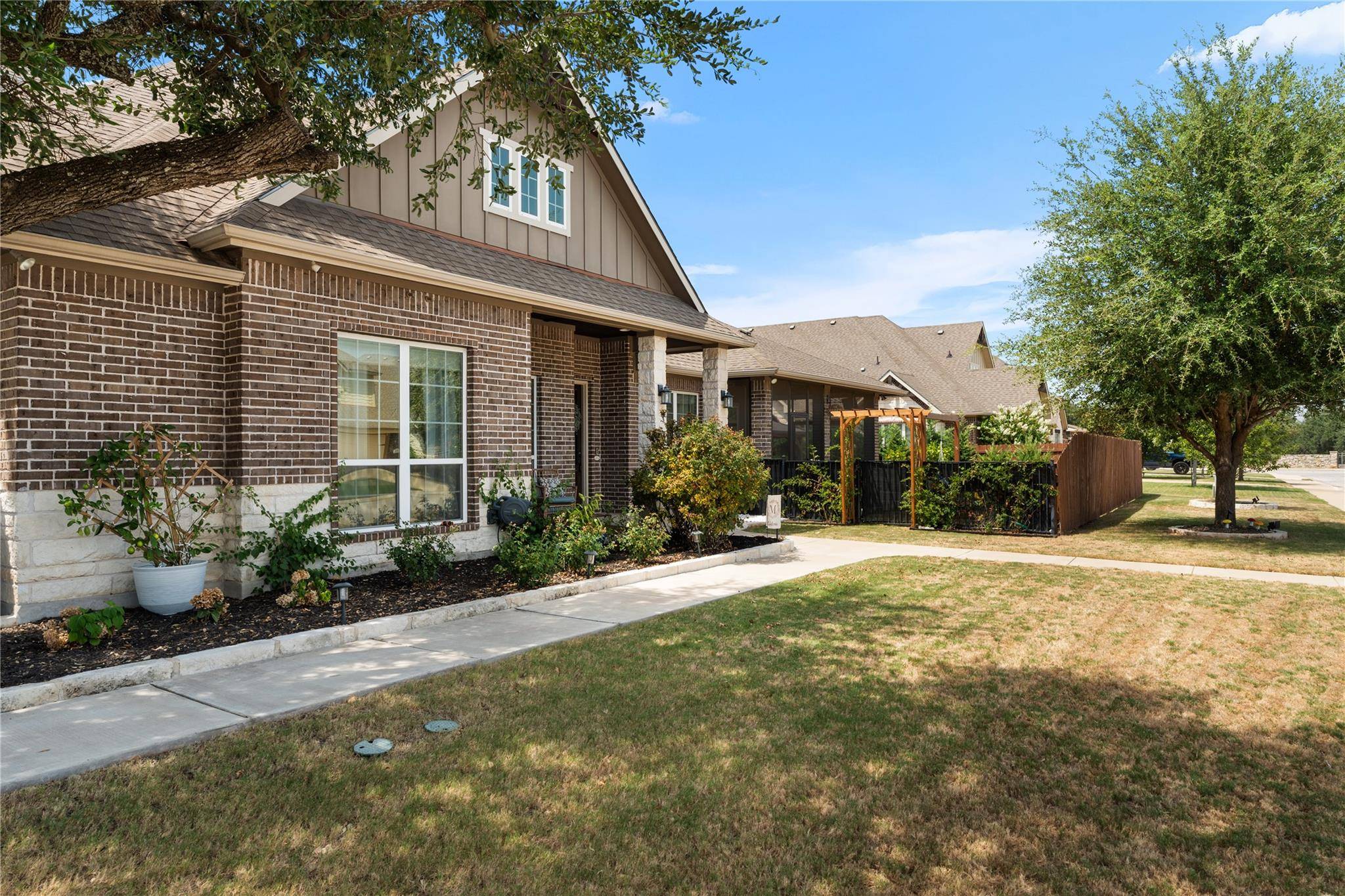 1400 Horizon View DR, Georgetown, TX 78628