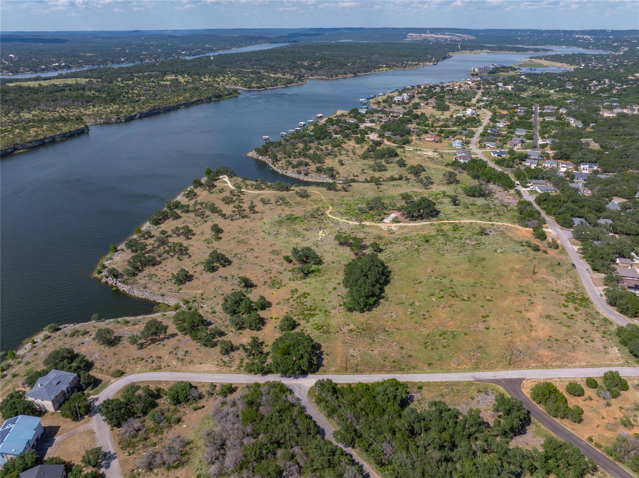 1900 Patriot DR, Lago Vista, TX 78645