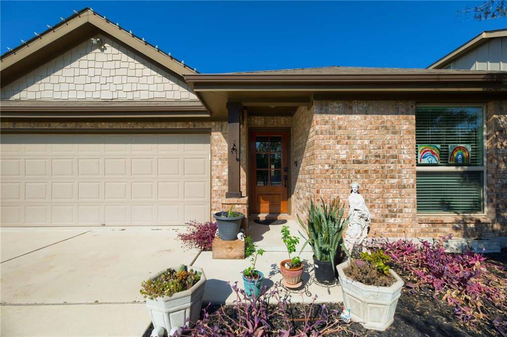 571 Dragon Ridge RD, Buda, TX 78610