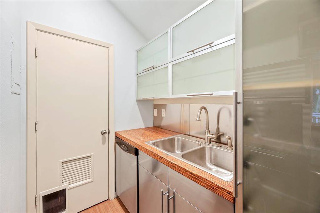 1110 W 22nd ST #8, Austin, TX 78705