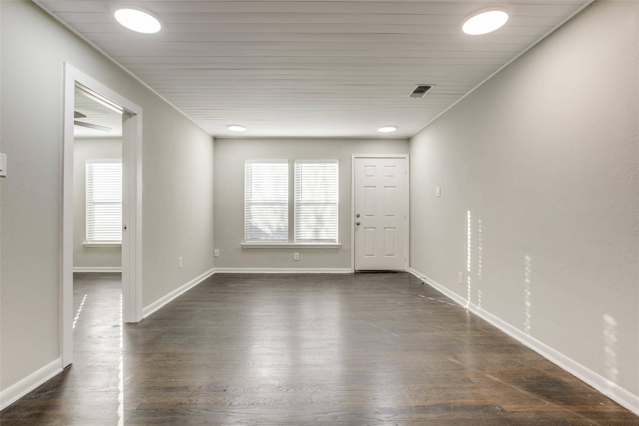 5216 McCarty W #7, Austin, TX 78749