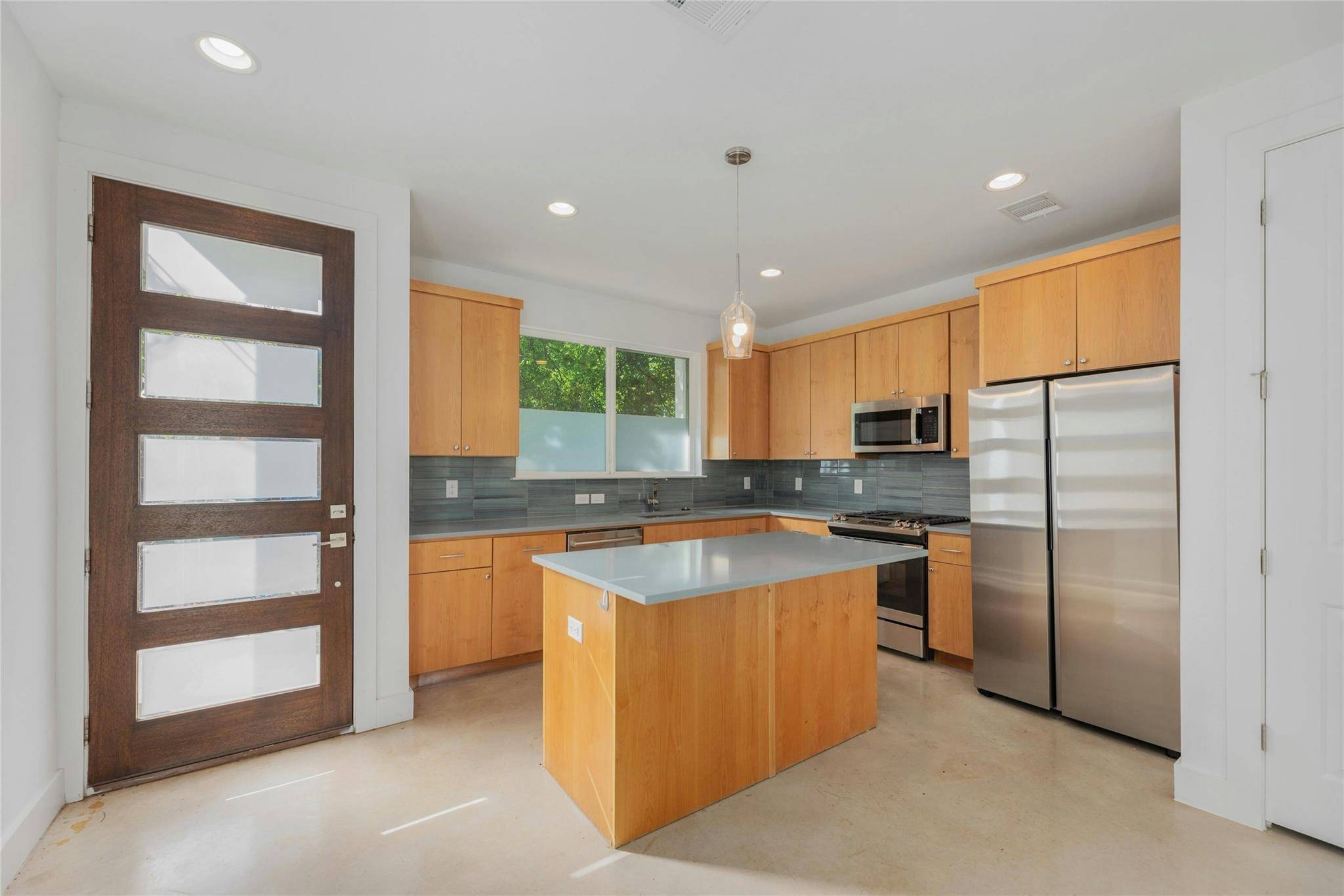 1114 Walton LN #B, Austin, TX 78721