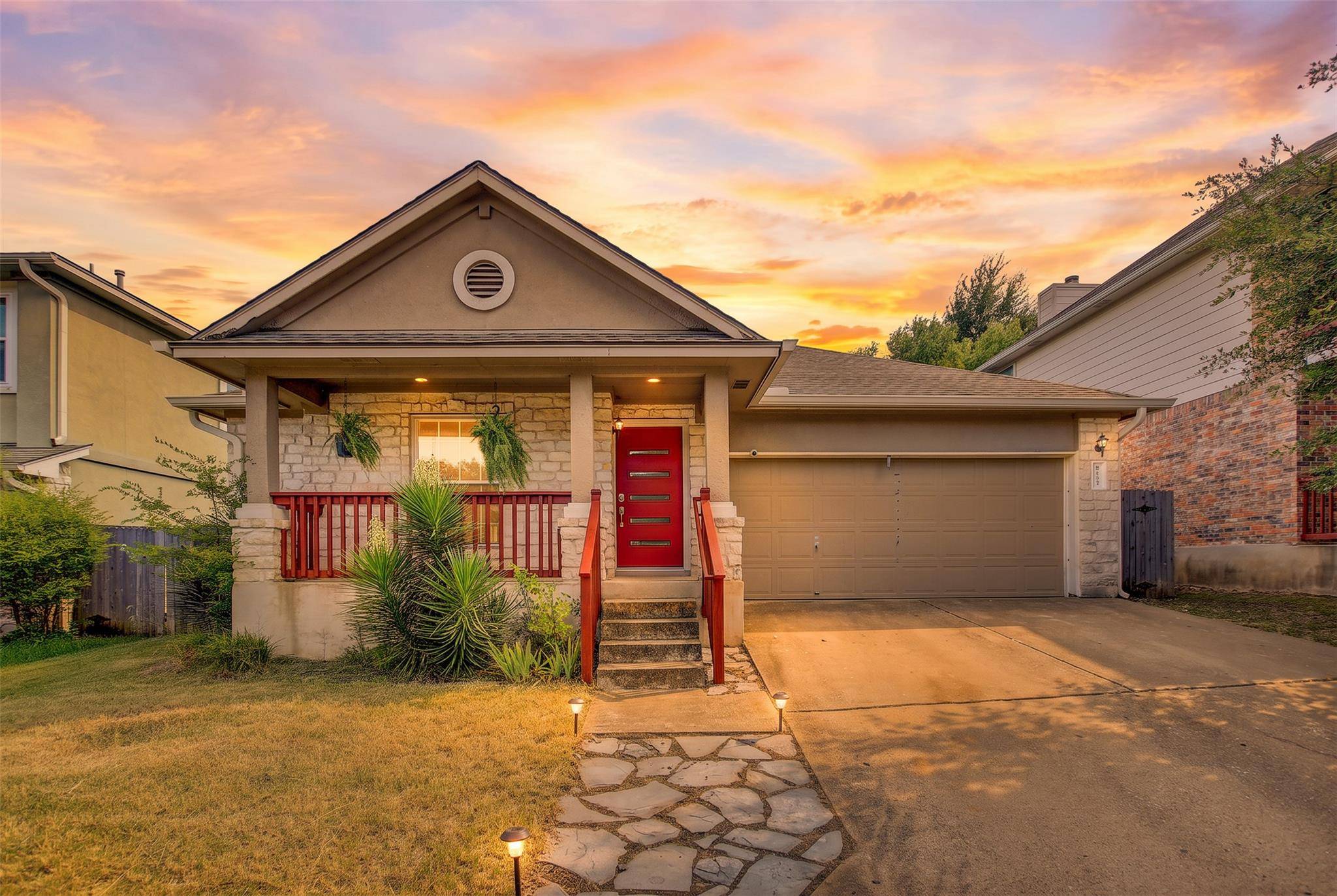 1813 Rosenborough LN N, Round Rock, TX 78665