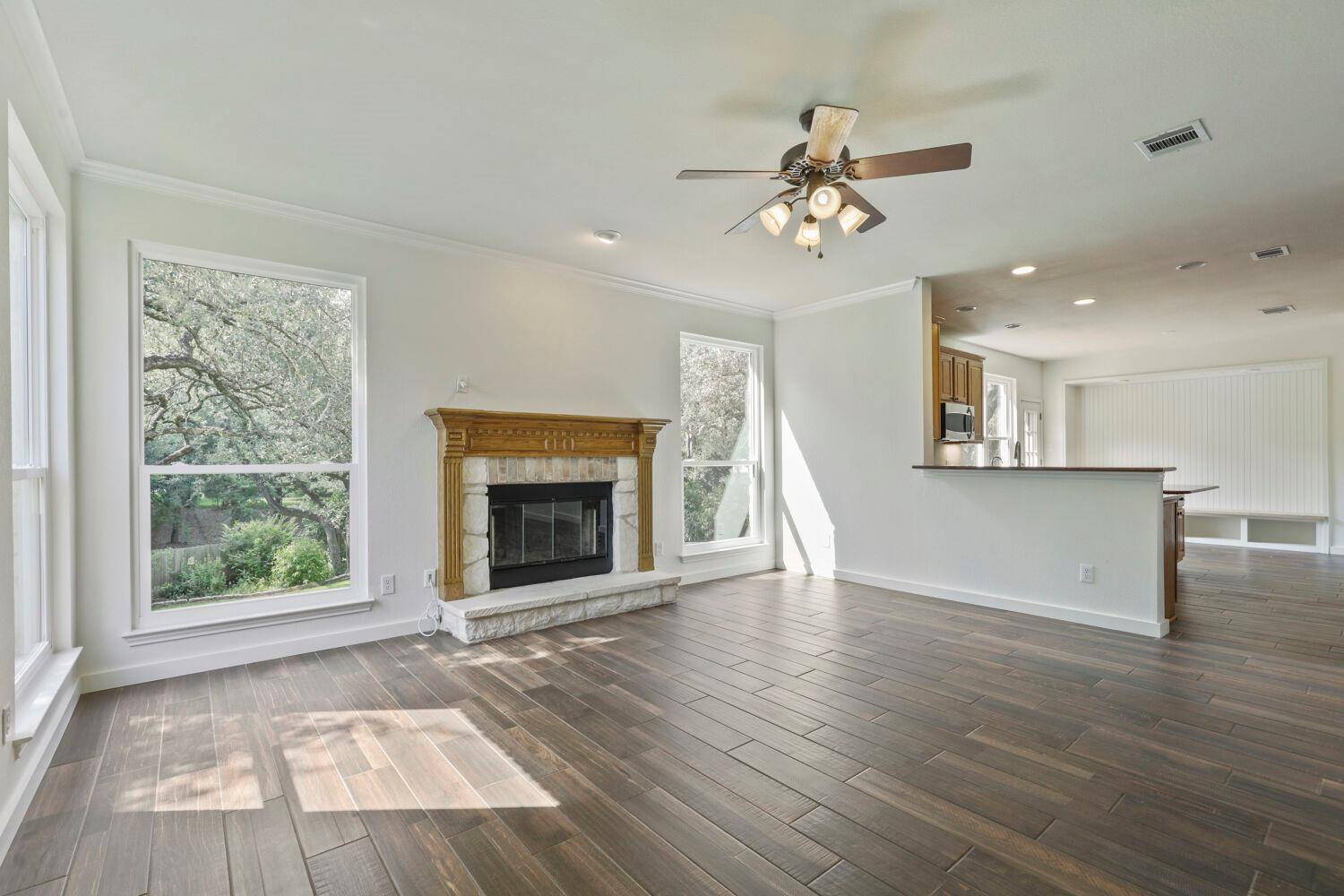 12052 Tulare DR, Austin, TX 78738