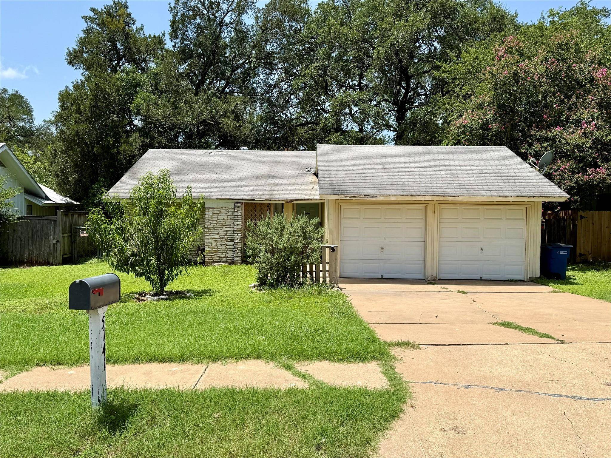 5141 Meadow Creek DR, Austin, TX 78745