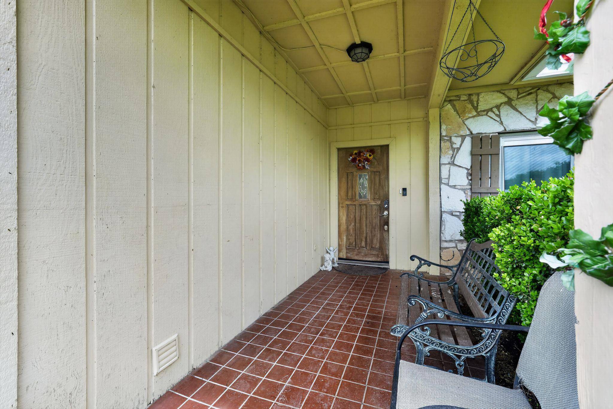 902 Lazy LN, San Marcos, TX 78666