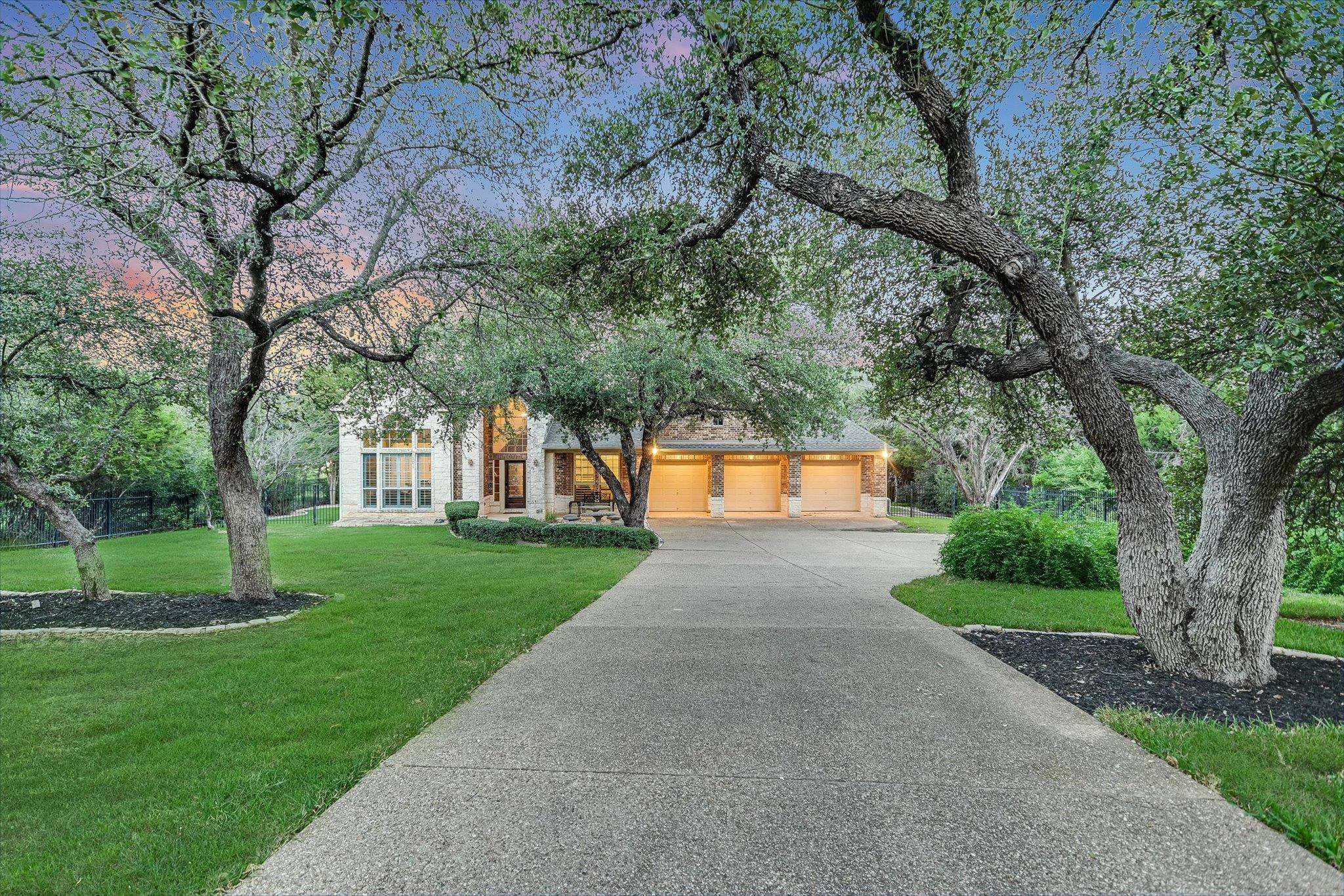 17120 Northlake Hills DR, Jonestown, TX 78645