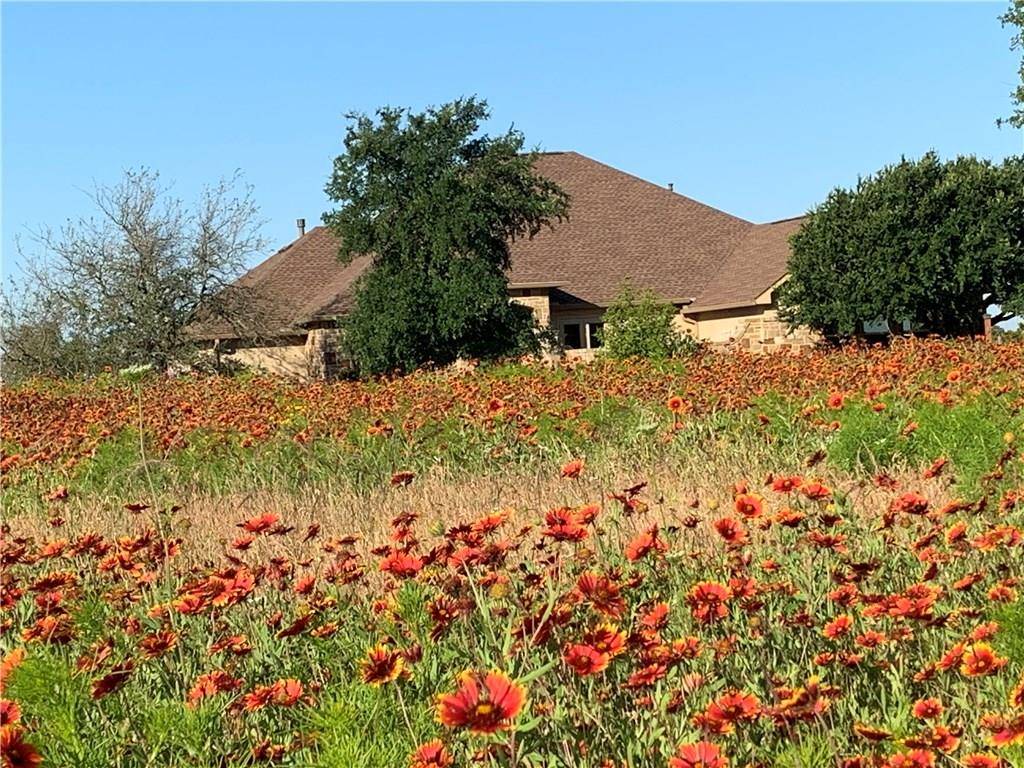 130 Mountain Laurel DR, Marble Falls, TX 78654