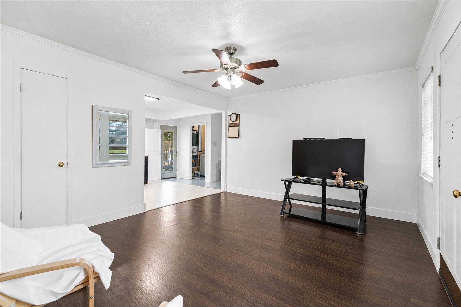 1115 Sycamore ST, San Marcos, TX 78666
