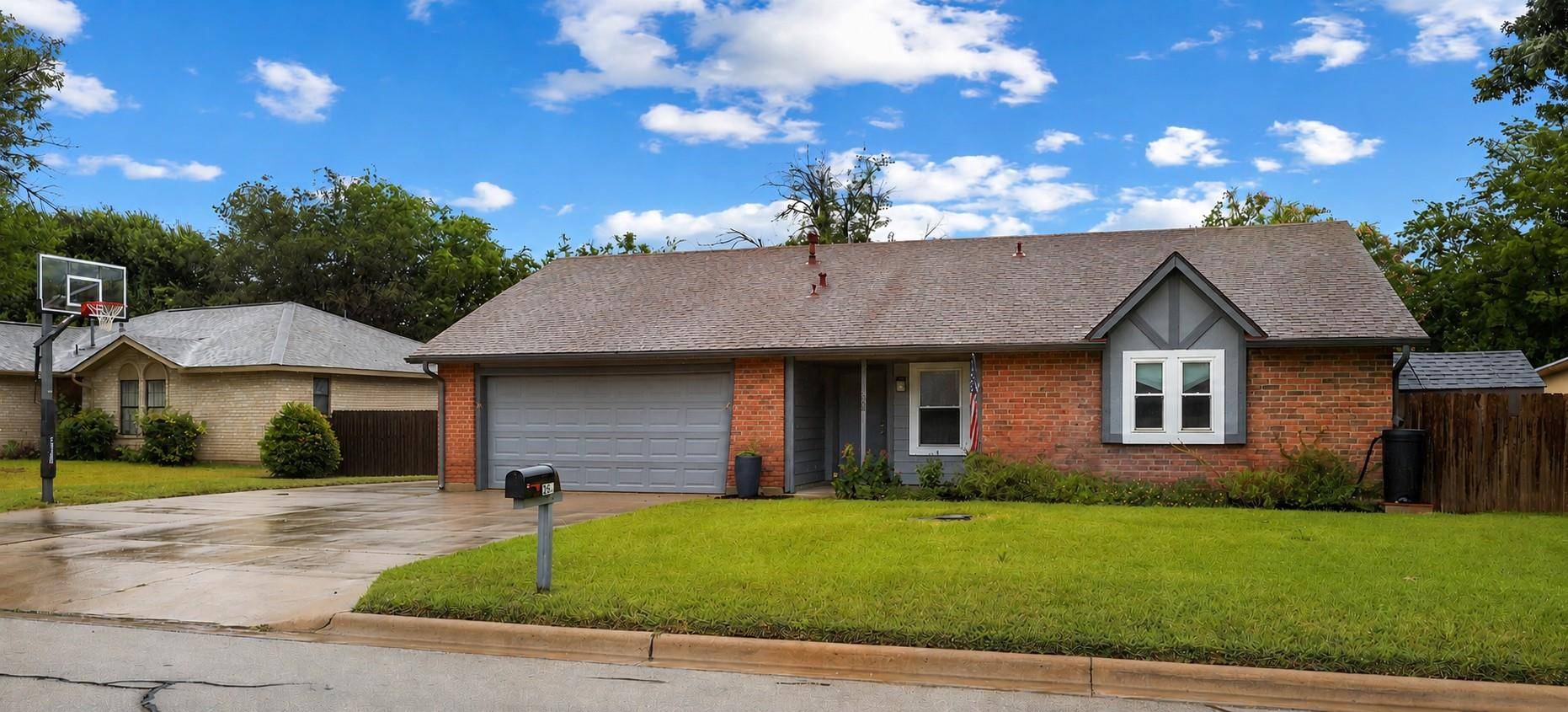 608 Andover DR, Round Rock, TX 78664