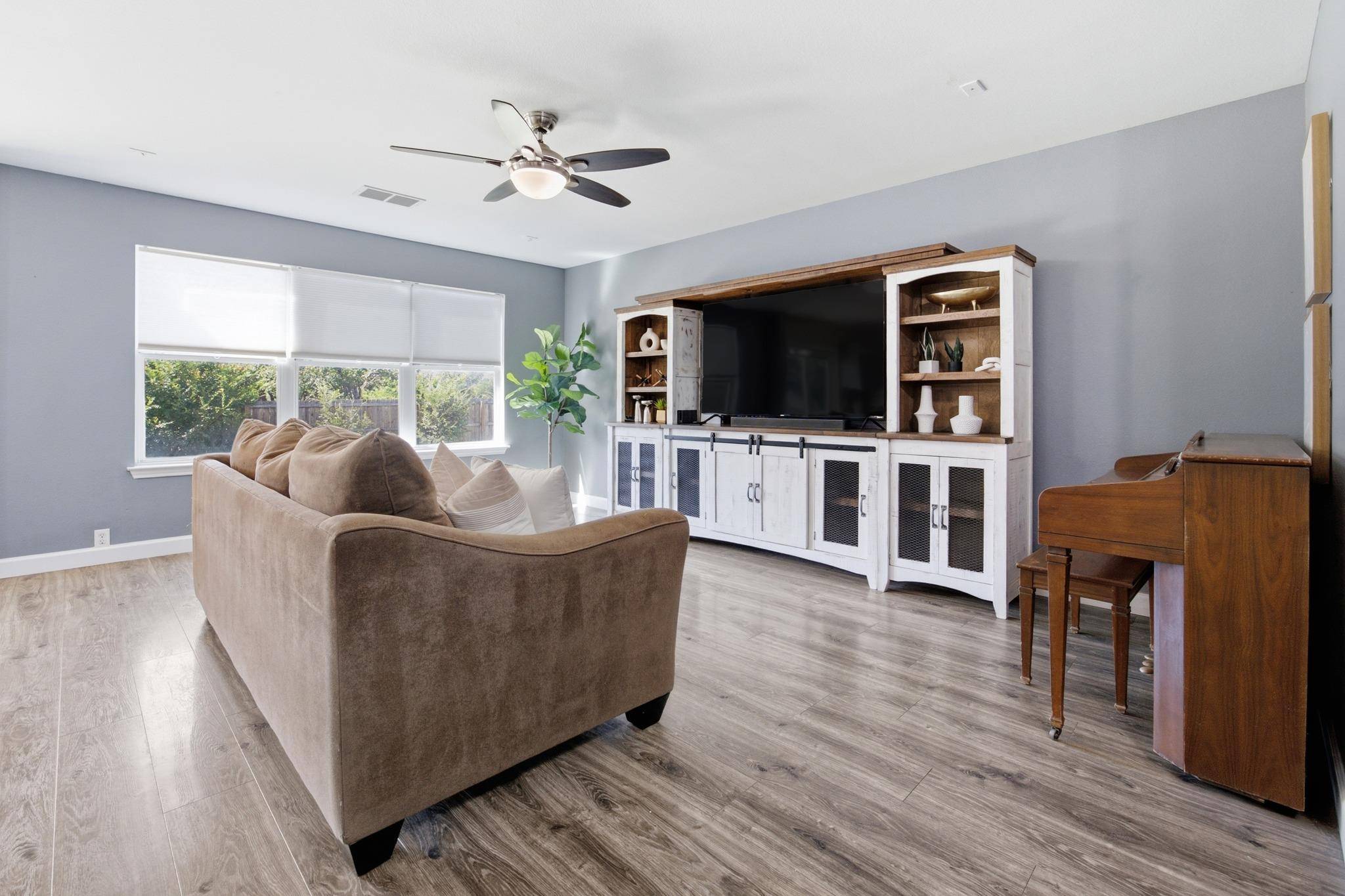 1620 Hawk DR, Cedar Park, TX 78613