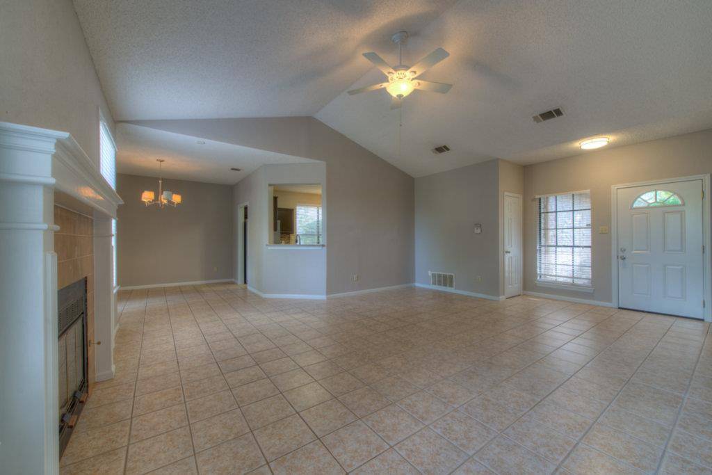 1710 Woodwind LN, Austin, TX 78758