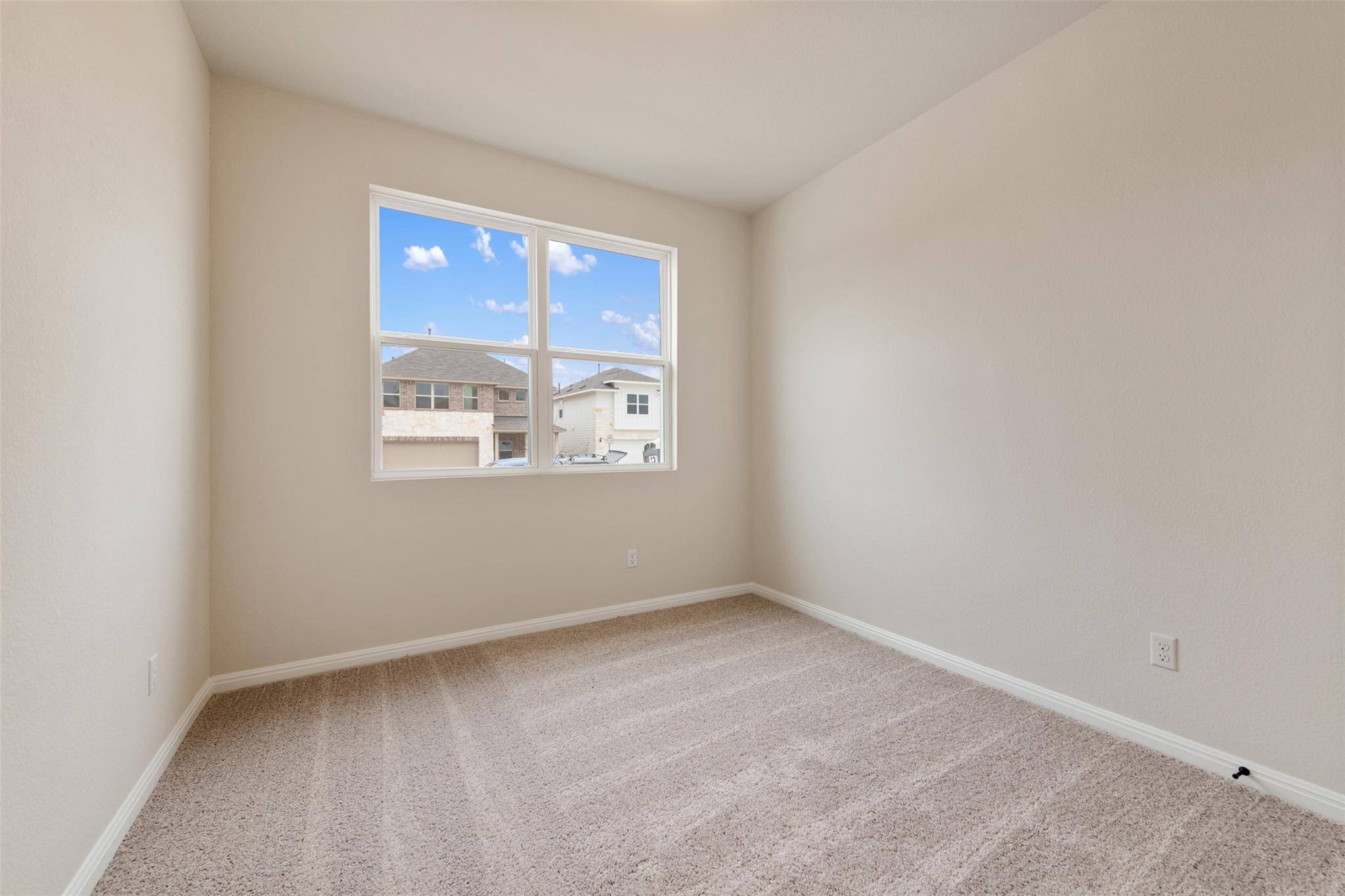 134 Arlington Park LOOP, Hutto, TX 78634