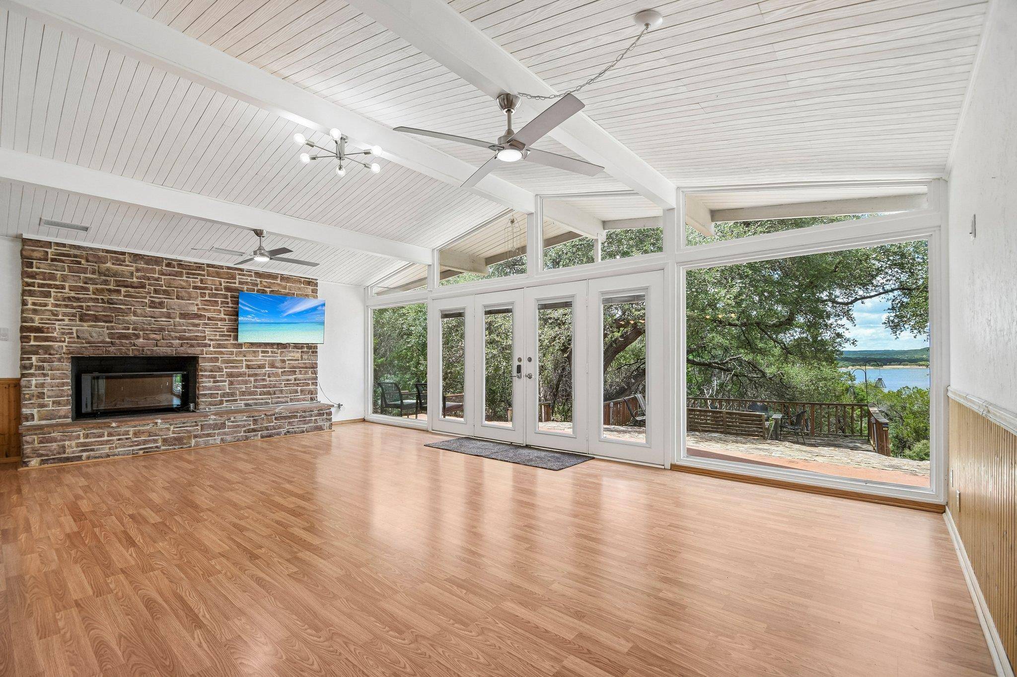 21103 Dawn DR, Lago Vista, TX 78645