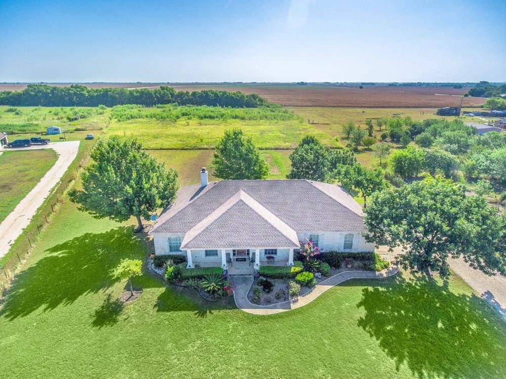 122 Cotton Rows LN, Taylor, TX 76574