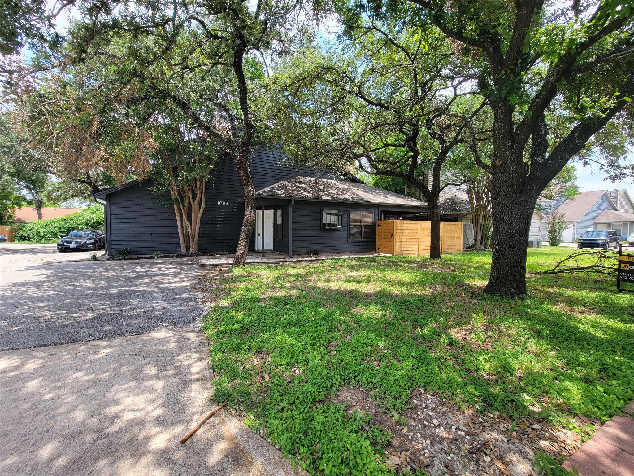 8706 Schick RD #A, Austin, TX 78729
