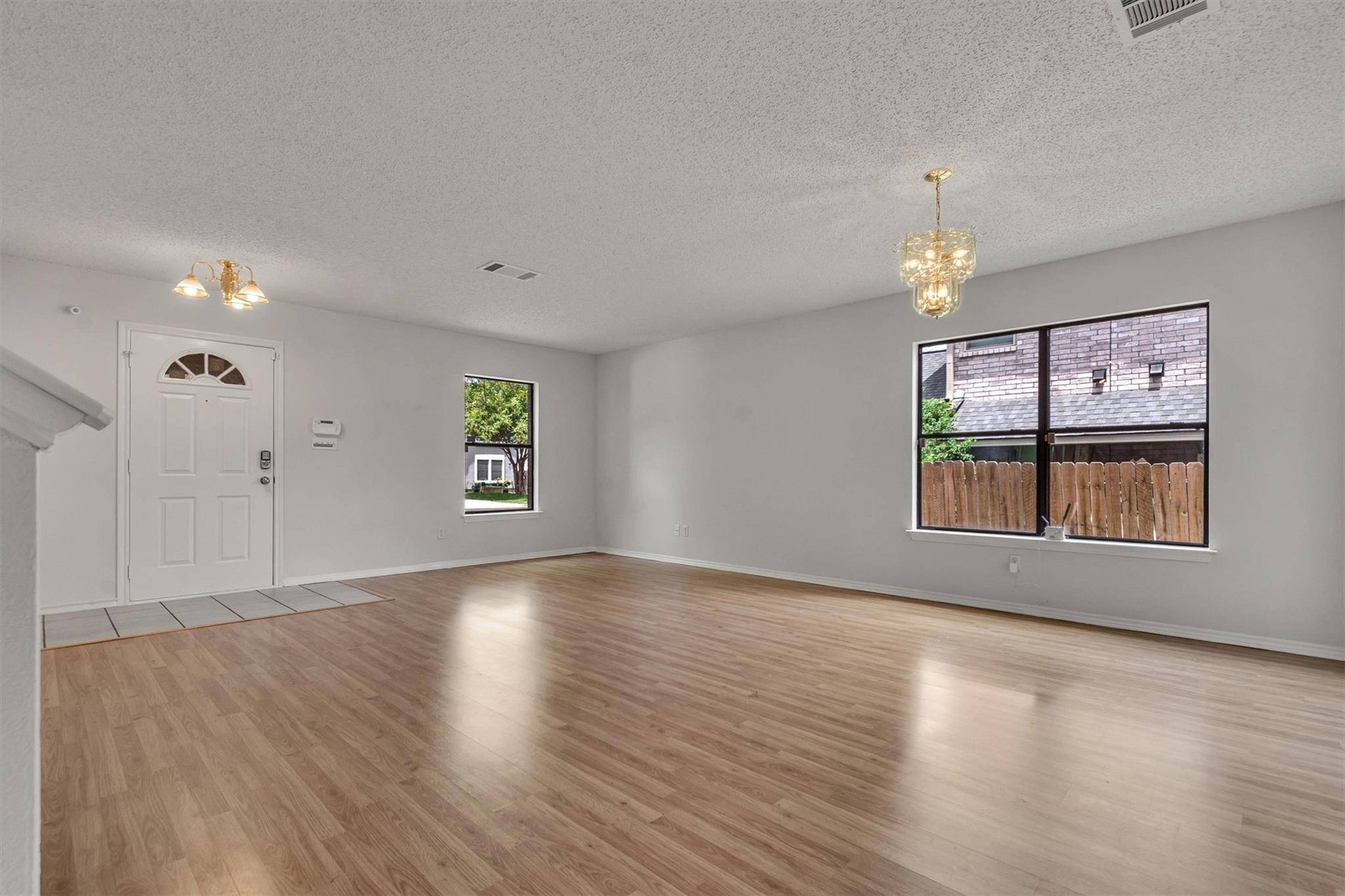 8007 Bramble Bush DR, Austin, TX 78747