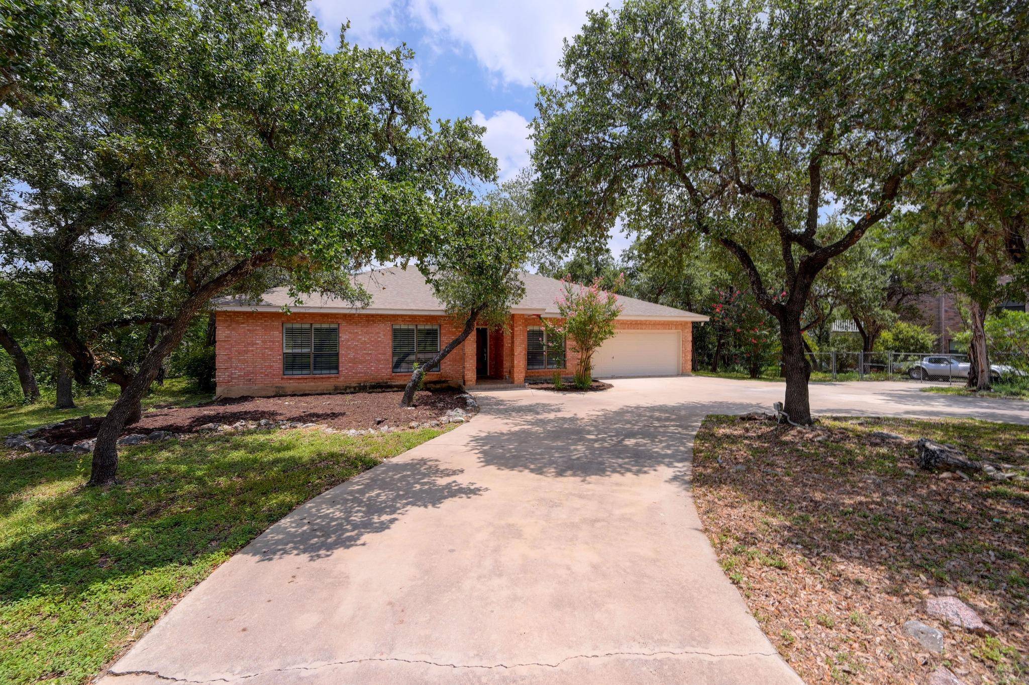 14192 Antonio DR, Helotes, TX 78023