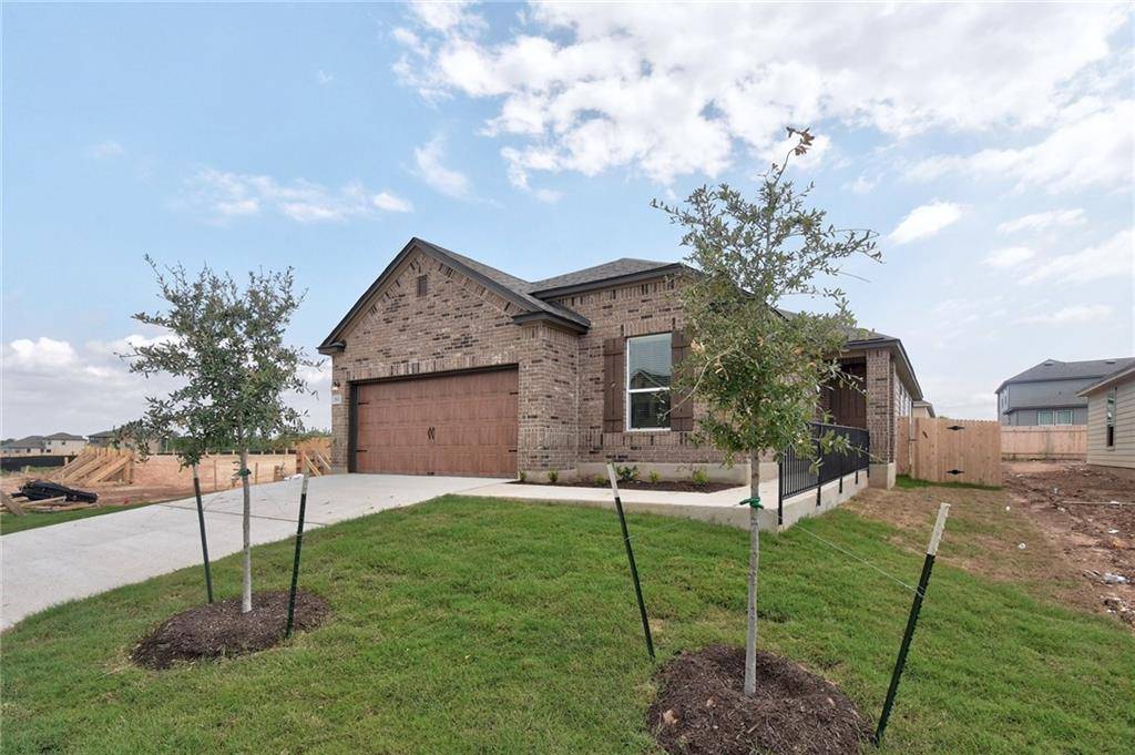 1911 Prickly Pear, Bastrop, TX 78602