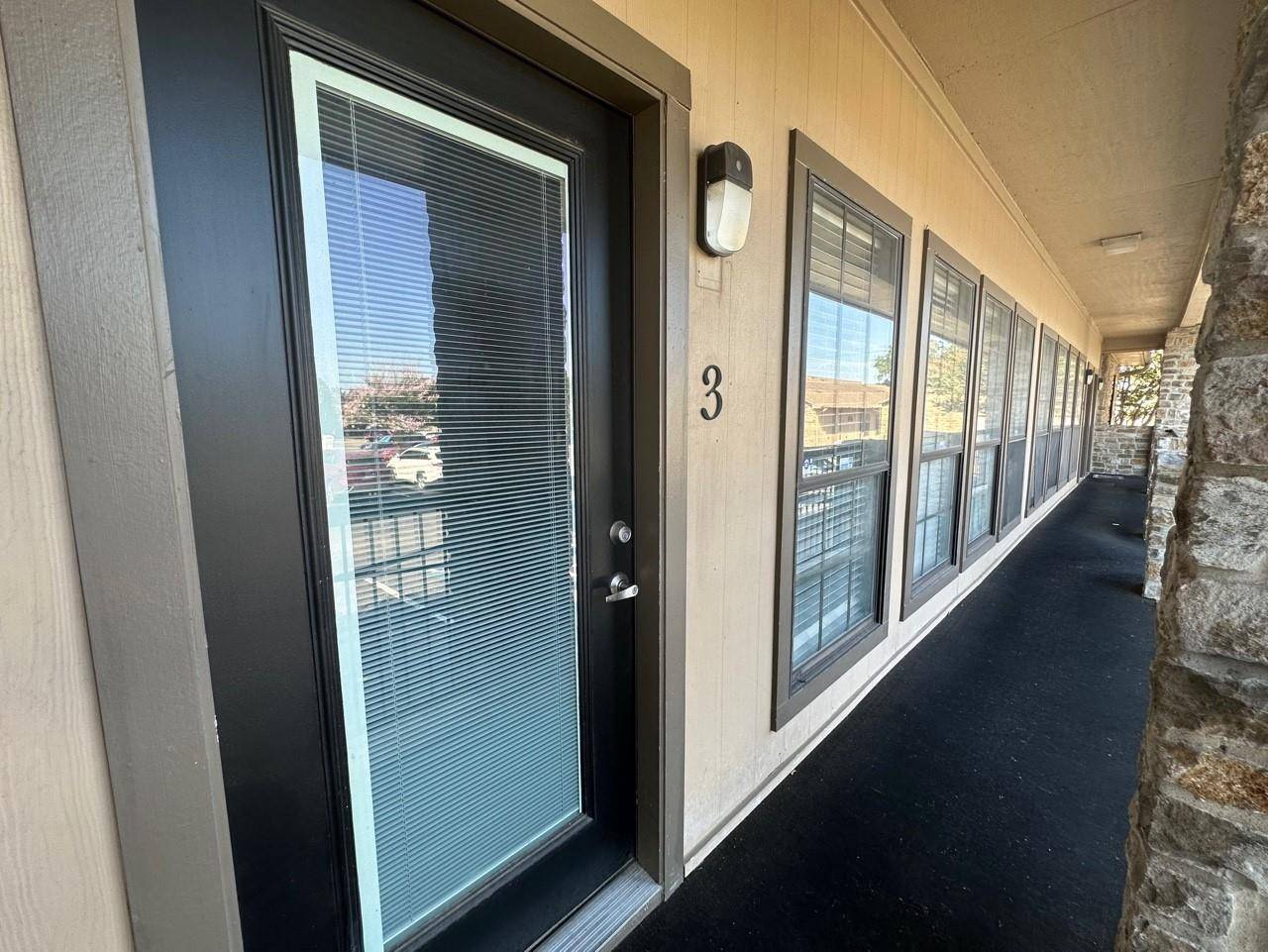 13740 N Highway 183 HWY #V-3, Austin, TX 78750