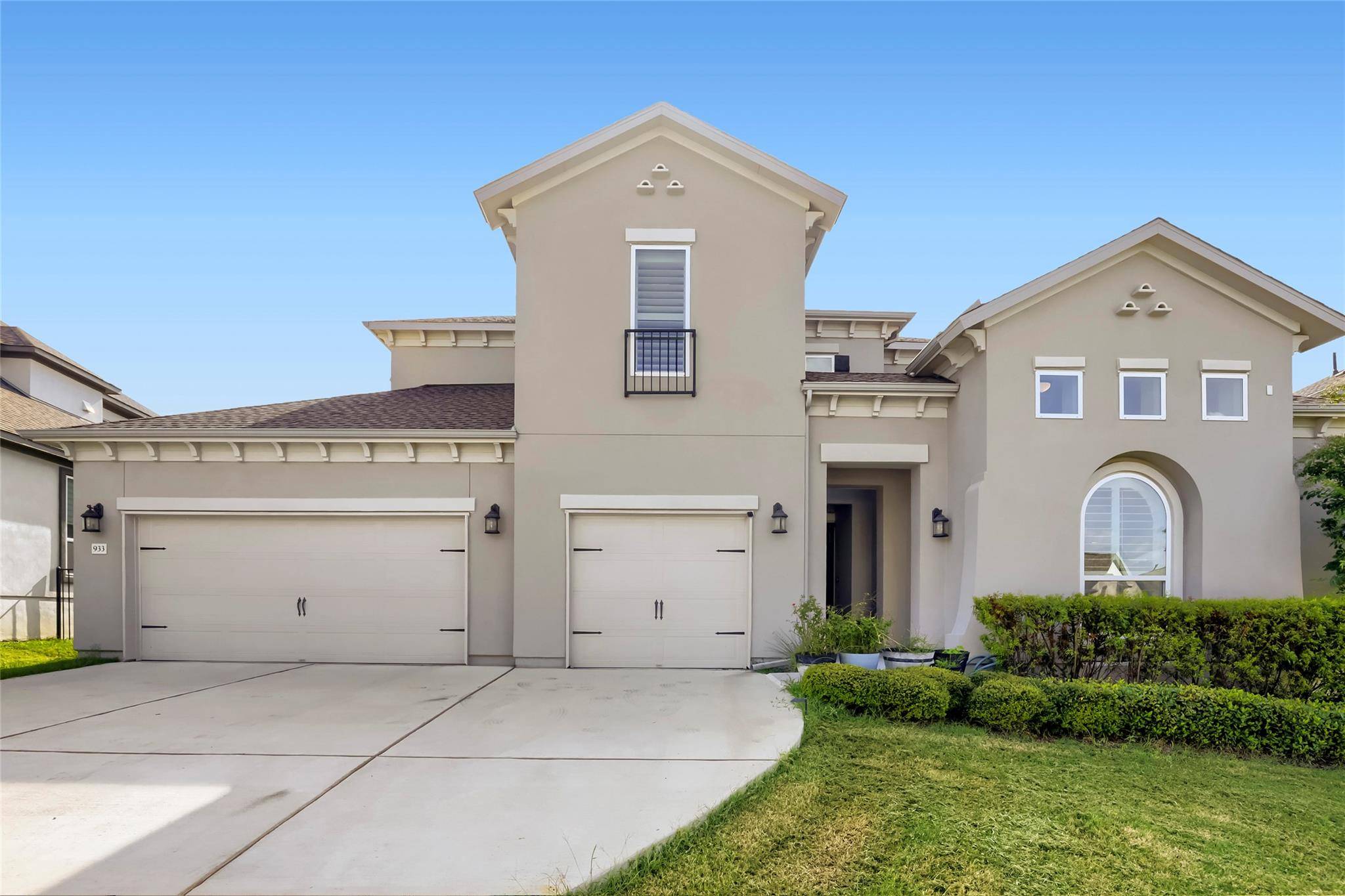 933 Trevi Fontana DR, Leander, TX 78641