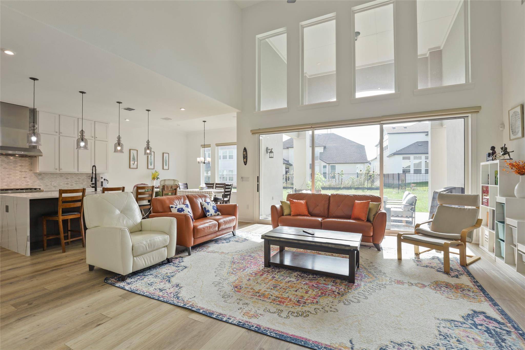 933 Trevi Fontana DR, Leander, TX 78641