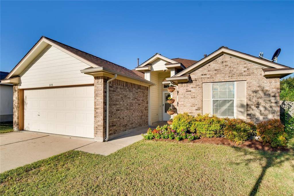 223 Dana DR, Hutto, TX 78634