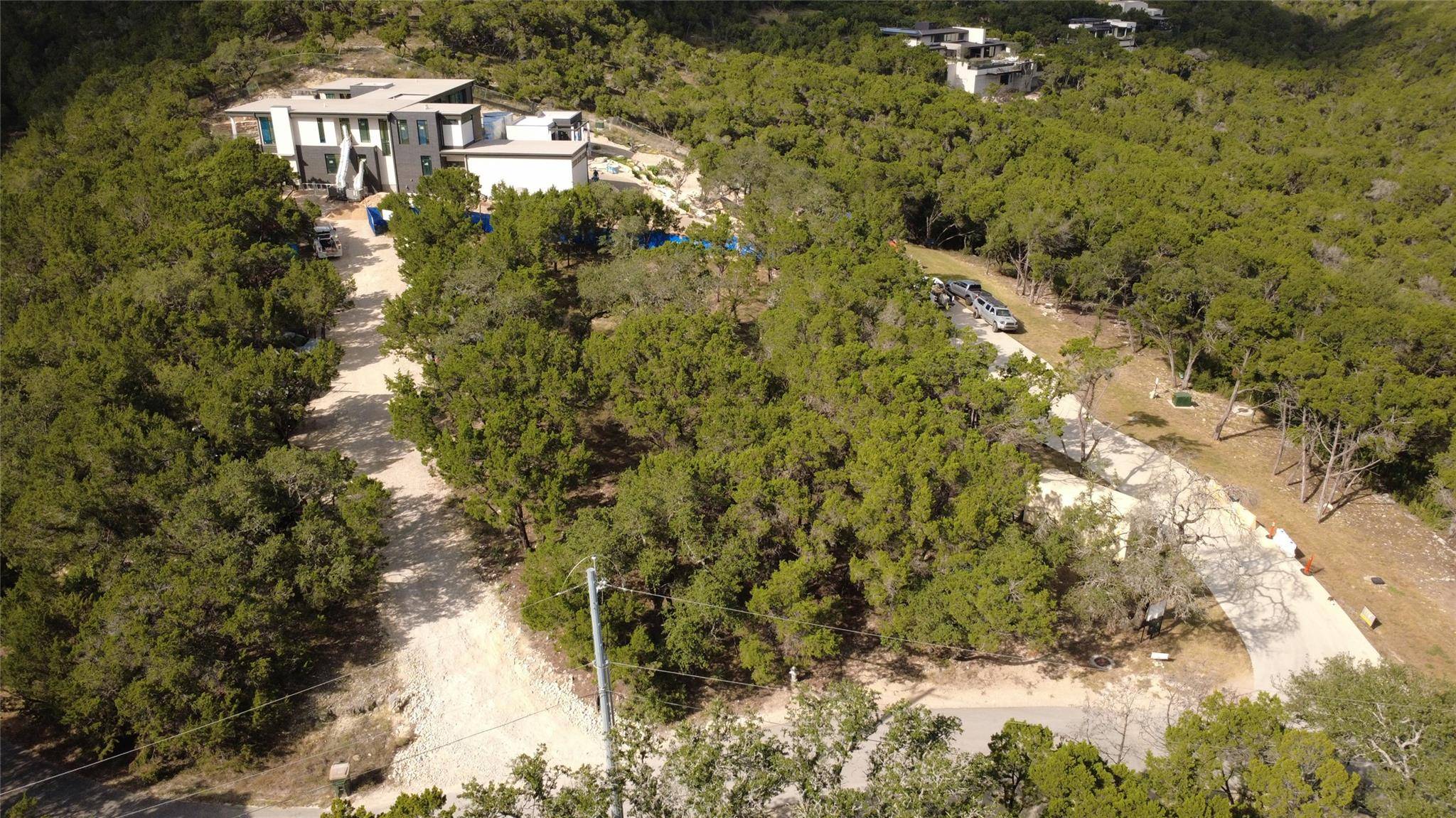 1 Martelli LN, West Lake Hills, TX 78746