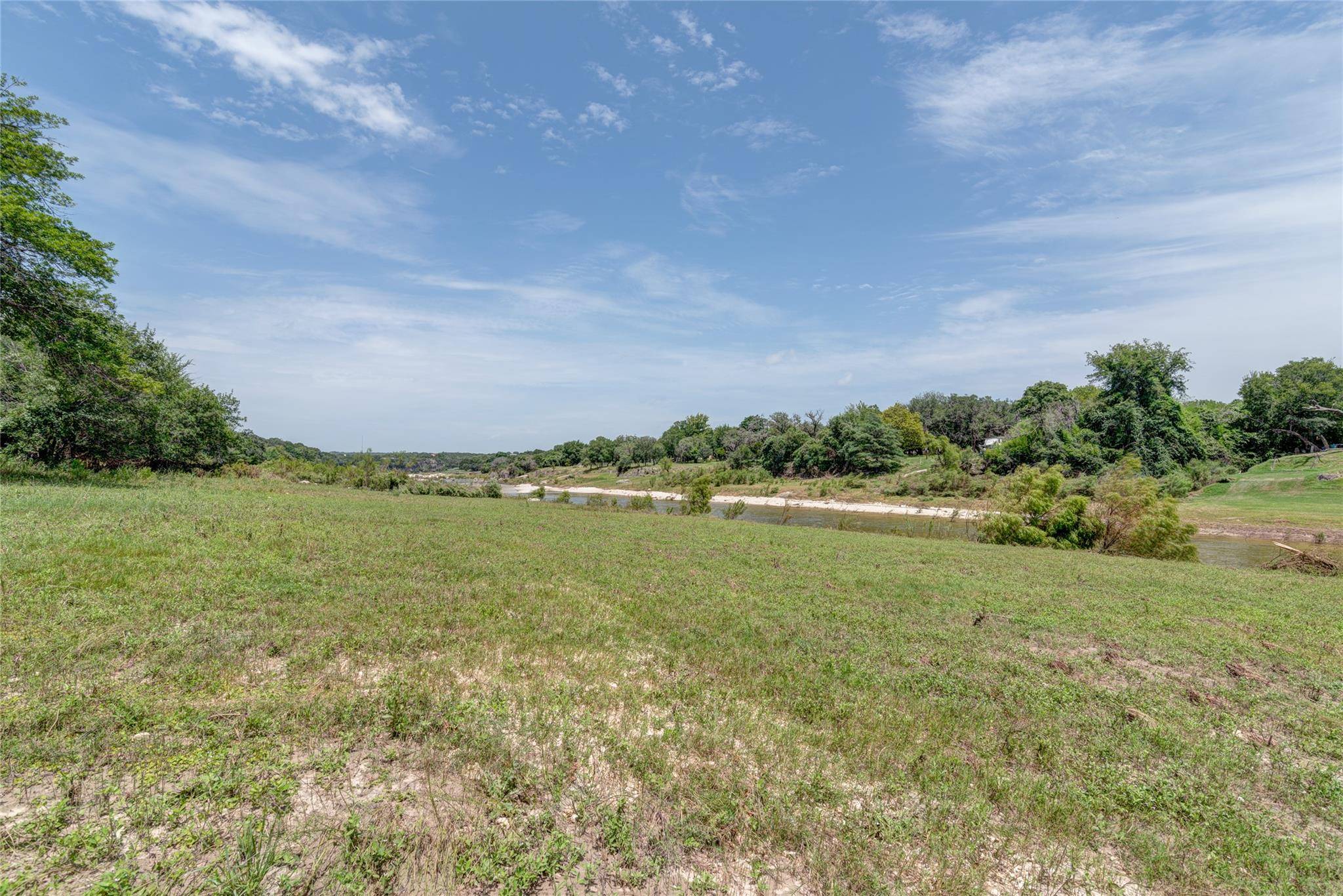 1424 Lakeshore DR N, Bandera, TX 78003