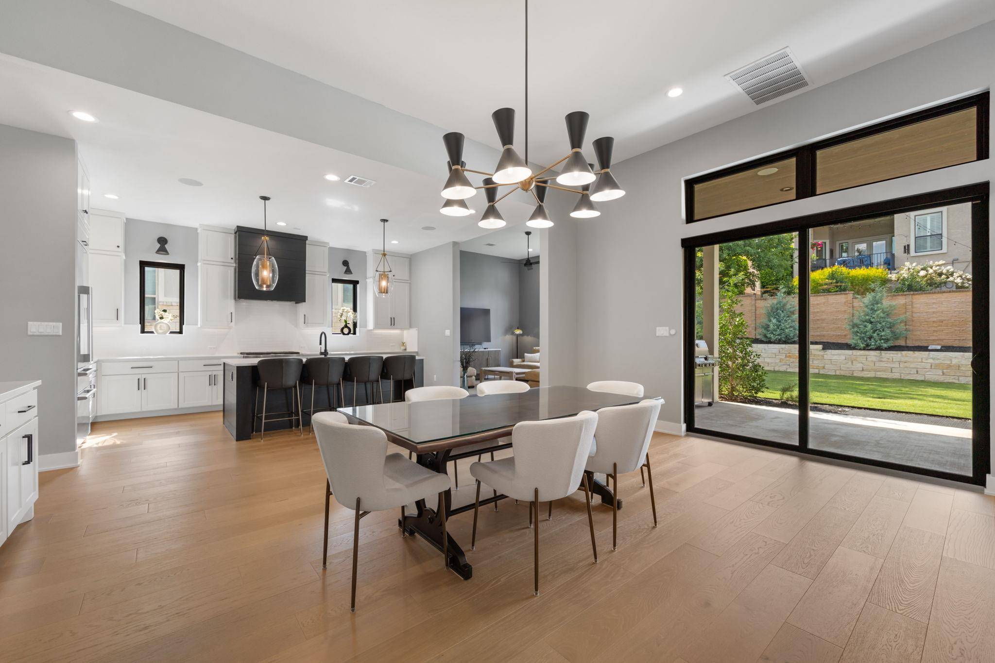 501 Black Wolf RUN, Austin, TX 78738
