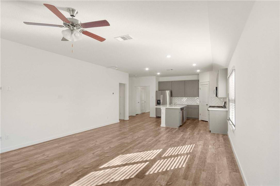 12100 Mossygate TRL, Manor, TX 78653