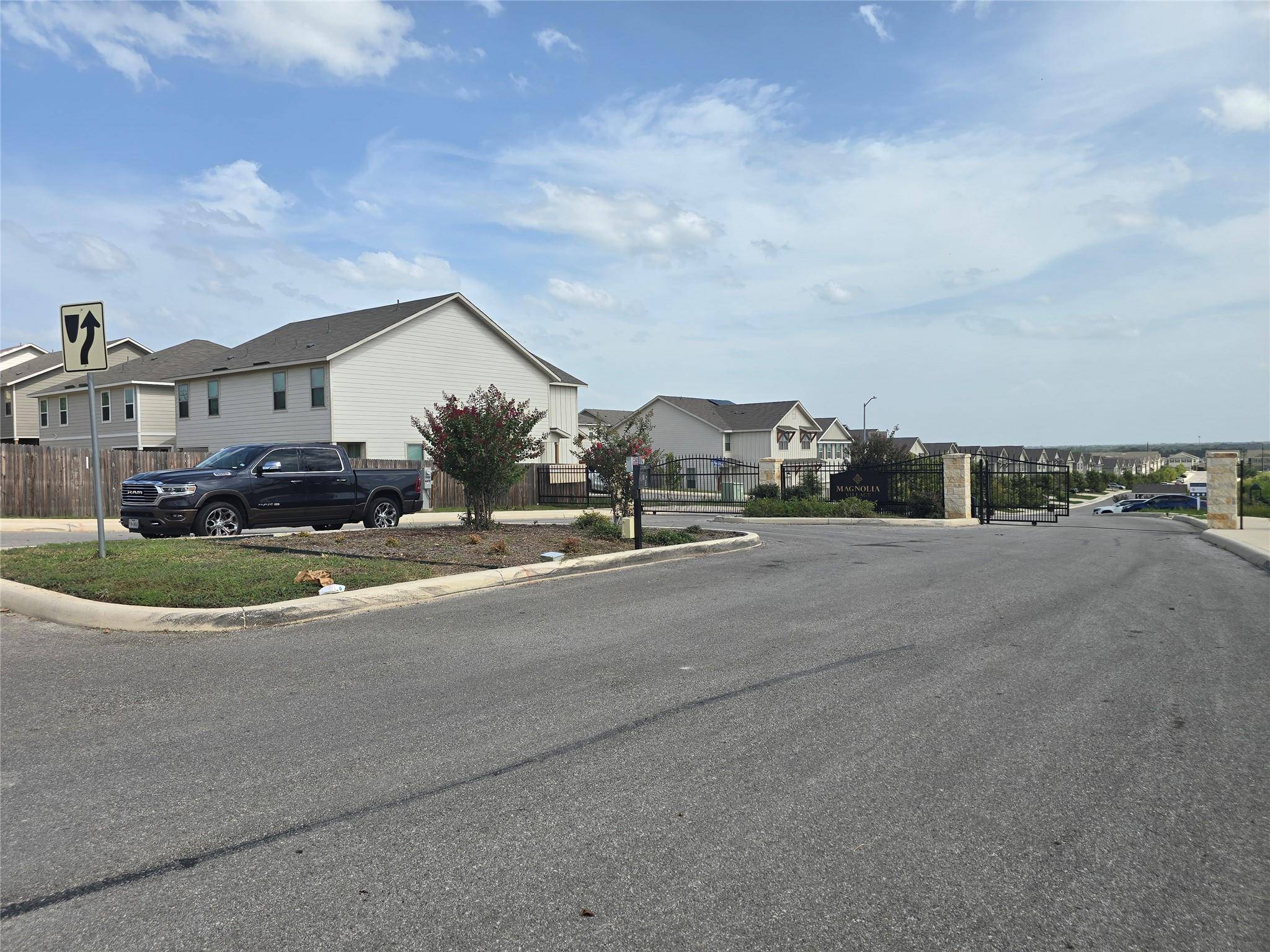 7520 Magnolia Village VLG #101, San Antonio, TX 78252
