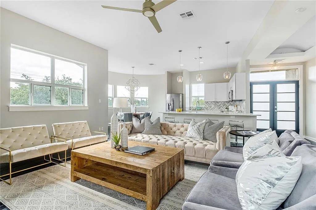 1310 S 1st ST #310, Austin, TX 78704